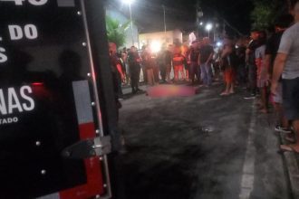 Idosa morra atropelada ao ser empurrada por homem em avenida de Manaus