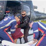 Mulher em trabalho de parto é resgatada de comunidade isolada em Iranduba