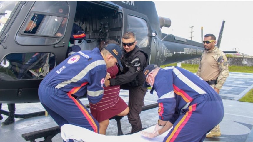 Mulher em trabalho de parto é resgatada de comunidade isolada em Iranduba