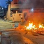 Vídeo: Moradores protestam por falta de água em Manaus