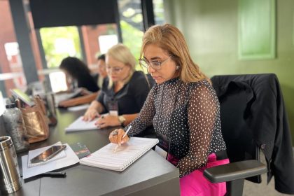 Curso gratuito de Secretariado e Rotinas Administrativas abre inscrições em Manaus