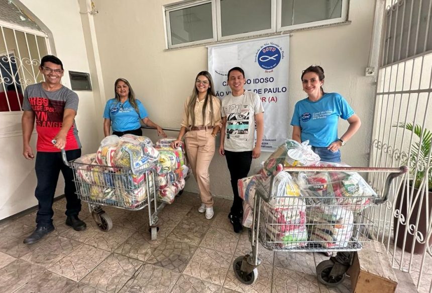 Manauara Shopping doa mais de uma tonelada de alimentos