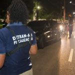 Operação Lei Seca flagra 50 motoristas dirigindo embriagados