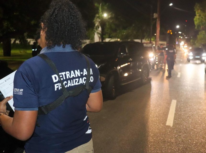 Operação Lei Seca flagra 50 motoristas dirigindo embriagados