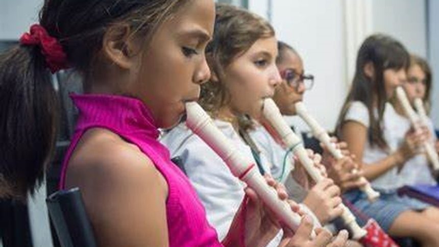 Faculdade de Artes da UFAM abre 20 vagas em curso gratuito de flauta doce