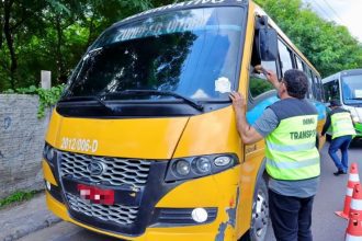 Prefeitura resolveu convocar 320 classificados no processo para licenciar o transporte coletivo complementar,