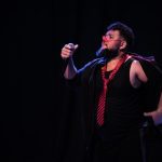 Palhaço Numadi, de Richard Hartz, em apresentação no Cine Circo, projeto do Barravento Cultural, no Parque Rio Negro, em Manaus.