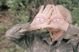 Cineclube exibe documentário inspirado no mundo imaginário de DaSilva DaSelva