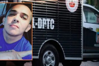 Um homem, possivelmente Fábio Viana de Souza Santana, em uma foto de perfil, ao lado de uma viatura da Polícia Civil.