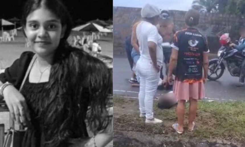 Uma jovem de 13 anos, vítima fatal de um acidente, sendo socorrida em uma rua, com pessoas ao redor.