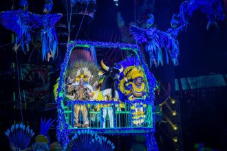 Guindaste pode render multa de R$200 mil ao Caprichoso