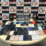 Imagem colorida mostra celulares recuperados