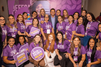 Imagem colorida mostra mulheres em reunião do União Brasil