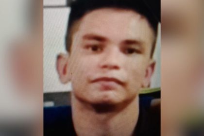Polícia divulga imagem de homem procurado por agredir ex-companheira em Manaus