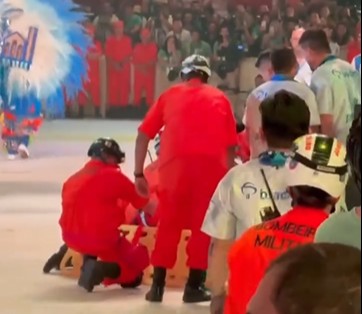 Homem passa mal durante apresentação do Caprichoso