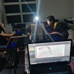 Alunos em aula de criação de jogos em Manaus.