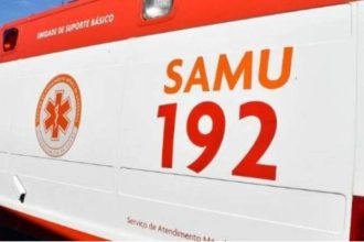 Ambulância SAMU 192 em cena. Ilustrativa para notícias de acidentes e emergências.