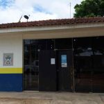 Fachada da 65ª Delegacia Interativa de Polícia (DIP) de Carauari, local da prisão.