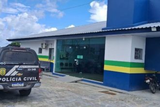 Fachada da delegacia da Polícia Civil em São Gabriel da Cachoeira.