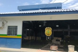 Fachada da delegacia da Polícia Civil em Uarini, Amazonas, Brasil.
