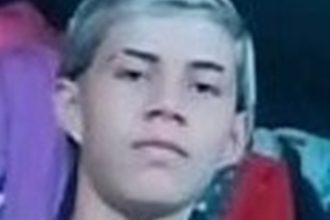 Foto de Douglas Matheus dos Santos da Silva, adolescente de 14 anos desaparecido.