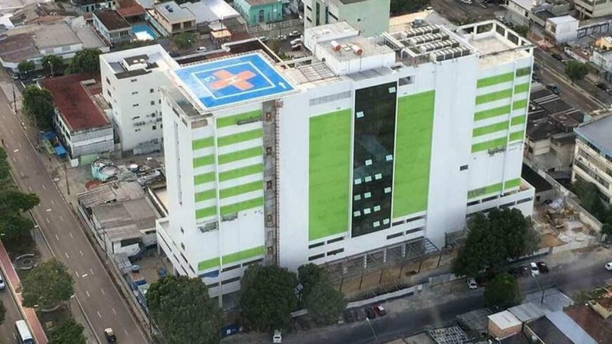 Hospital Universitário Getúlio Vargas (HUGV) em Manaus, vista aérea.