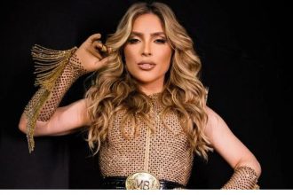 Manu Bahtidão em evento de aniversário