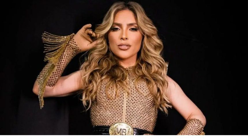 Manu Bahtidão em evento de aniversário