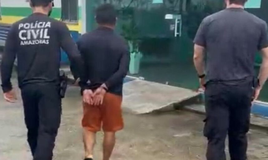 Polícia Civil conduz homem preso por agressão e posse ilegal de arma.