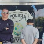 PolĂcia Civil prende suspeitos de estupro de menor. Policiais posam com suspeitos.
