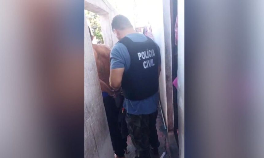 Policial civil prende homem em Manaus