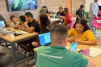 Reunião em grupo na MRV Manaus.