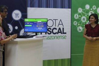 Sorteio Nota Fiscal Amazonense com prêmio de R$10.000,00 em destaque na tela.