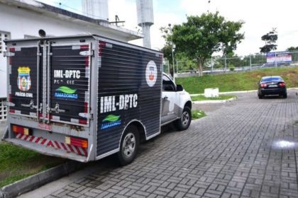 Veículo do IML-DPTC em Manaus.