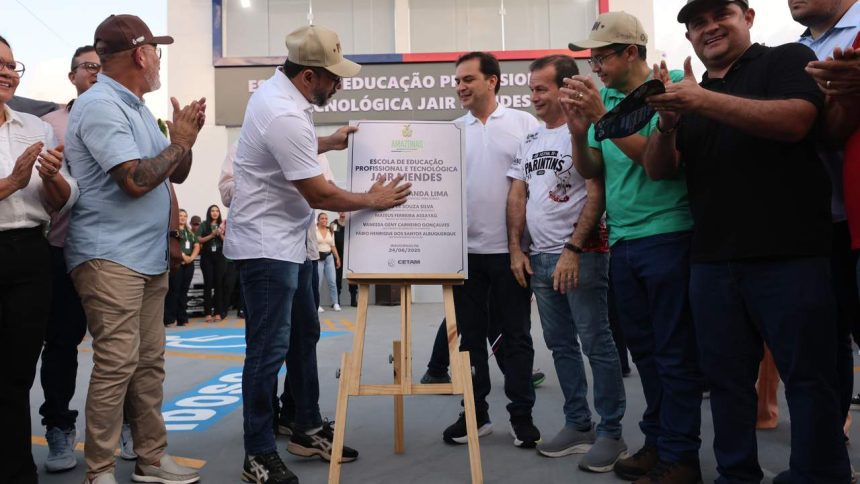Wilson Lima inaugura Escola de Educação Profissional e Tecnológica Jair Mendes em Parintins