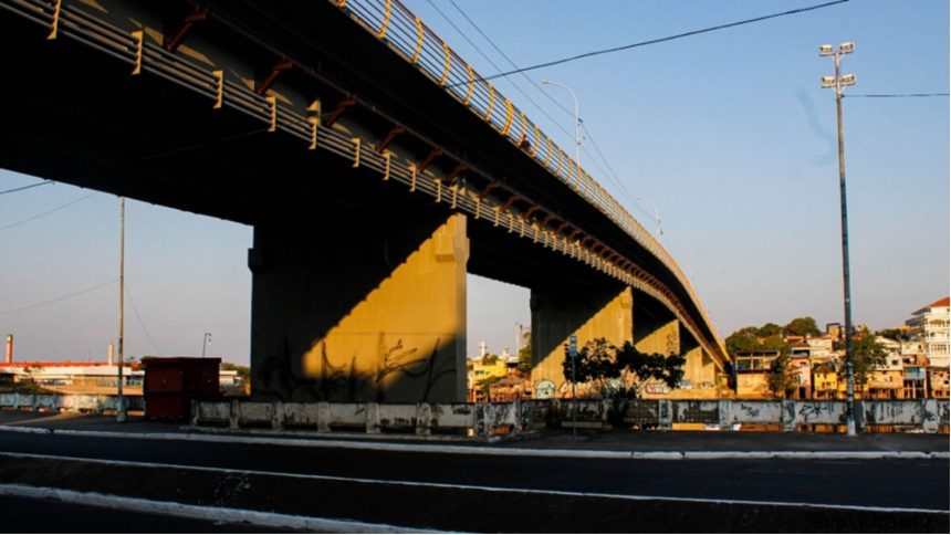Imagem colorida mostra ponte do Educando que receberá artes do Grafitta Educandos