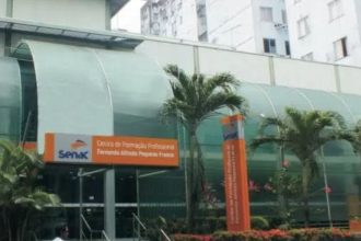 Senac oferece curso gratuito de inglês básico para turismo e hotelaria