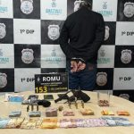 Na tarde de quarta-feira (31), um homem foi preso em flagrante após participar de um assalto a uma unidade da Drogasil