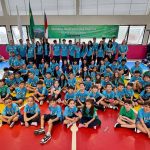 Imagem colorida mostra estudantes da Instituições Nelly Falcão de Souza (INFS), formada pelo Pinocchio Centro Educacional e Colégio Martha Falcão