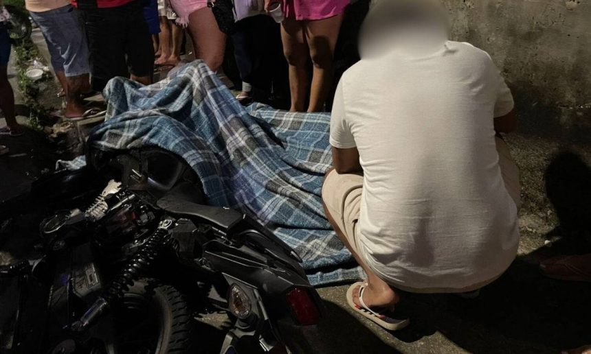 Acidente com motocicleta na rua Haicai, Colônia Terra Nova, envolvendo Nilton Prata Silva.