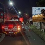 Bombeiros em ação em incêndio em residência em Manaus. Cena noturna com viaturas e foco em fan.
