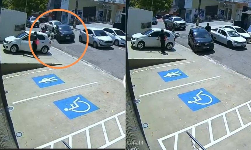 Colisão entre carro e moto em rua no bairro Nossa Senhora das Graças.