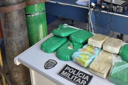 Drogas apreendidas dentro de cilindro de oxigênio pela Polícia Militar.