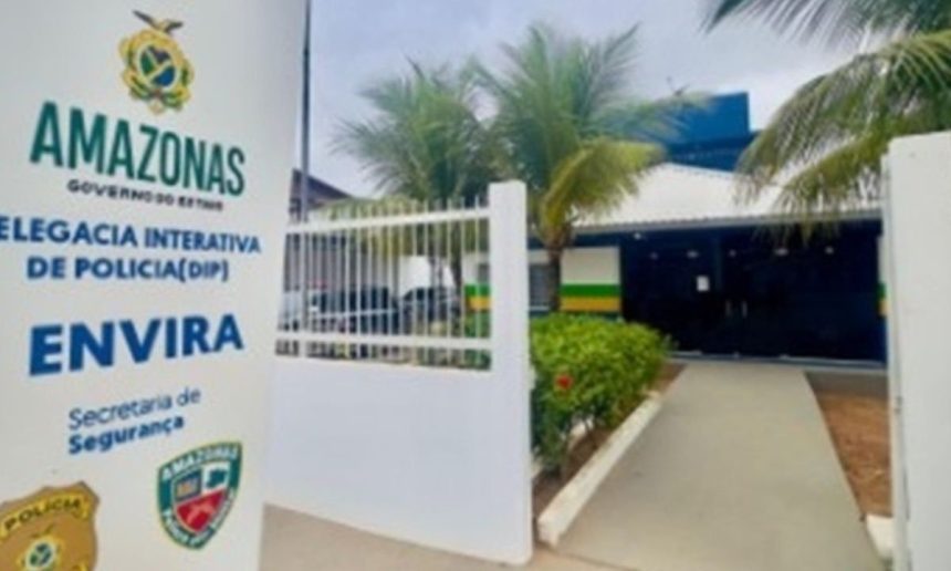 Fachada da Delegacia Interativa de Polícia (DIP) em Envira, Amazonas.
