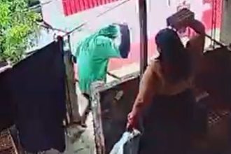 Homem tenta roubar fios e é atingido por tijolo