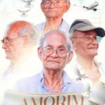Homenagem a um homem com várias fotos e detalhes, com o nome Amorim em destaque.