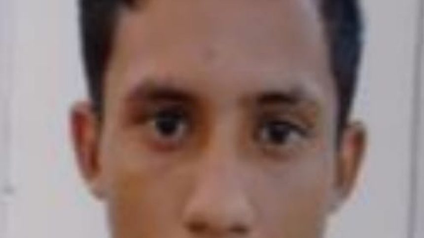 Jovem do Pará com olhar fixo na câmera.