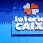 Logotipo 'Loterias CAIXA' em fundo azul, com símbolo de quatro corações.