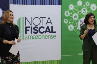 Mulheres apresentam prêmios da Nota Fiscal Amazonense em evento