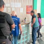 Operação da Central Integrada de Fiscalização (CIF) em hotéis e pousadas no Centro de Manaus.